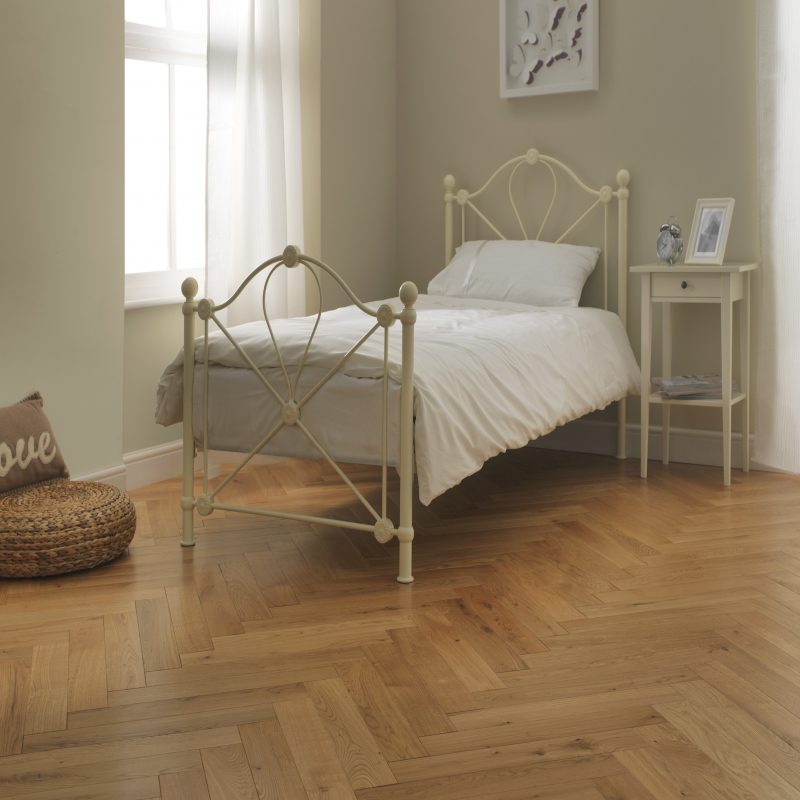 C860970 Herringbone Oak Bedroom e1503163917723