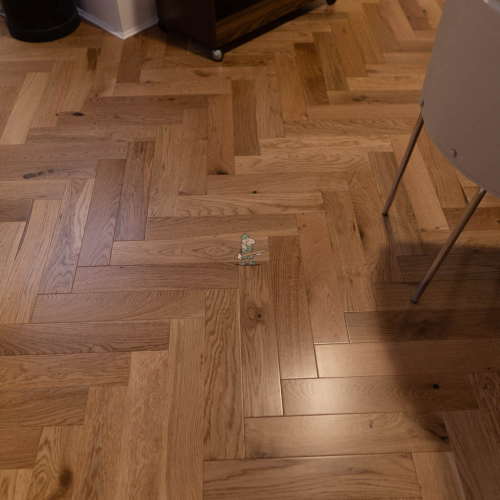 Riviera 14/3 x 90mm Natural Smooth Oak Herringbone Engineered Flooring