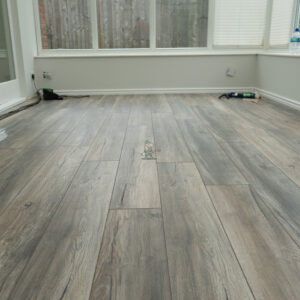 Premium 12mm Harbour Grey Oak 4V Groove Laminate Flooring