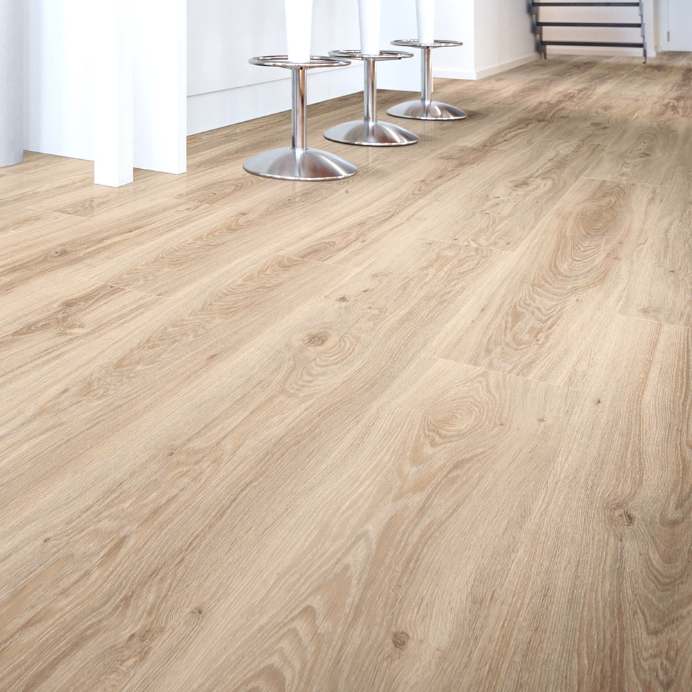 Click Fit Vintage Oak Wood Effect Luxury Vinyl Flooring situ