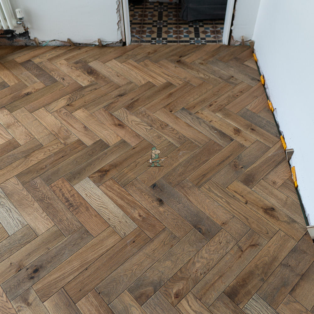 Riviera 18/5 x 90mm Rustic Cottage Oak Herringbone Engineered Flooring