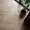 Nevada 14/3 x 90mm Smooth Pale Invisible Oak Chevron Engineered Flooring