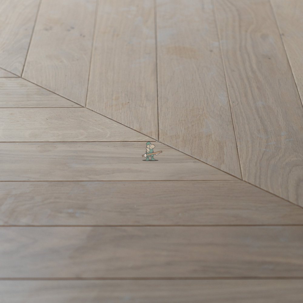 Nevada 14/3 x 90mm Smooth Pale Invisible Oak Chevron Engineered Flooring