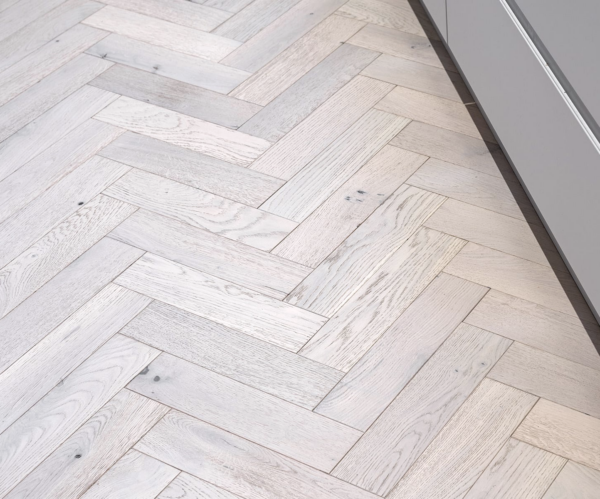 📦 Pallet DEAL – 18mm SMALL White Oak Parquet Herringbone Engineered Wood Flooring 52sqm