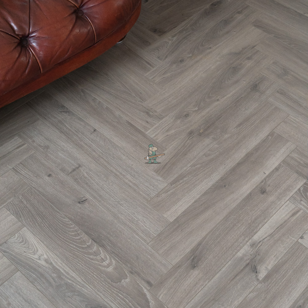 46sqm 📦 Pallet DEAL - 12mm Herringbone Moon Grey Oak Laminate Flooring